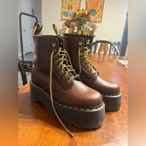 Dr. Martens 1450 Pascal Max Brown Women